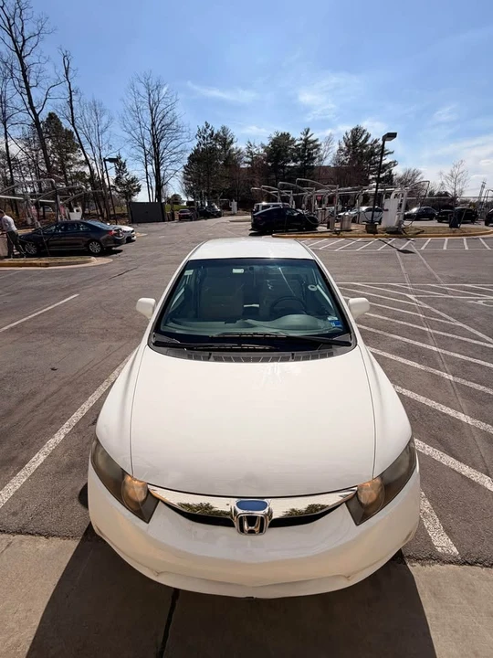 2011 Honda Civic 8th Gen - Image 4 of 8