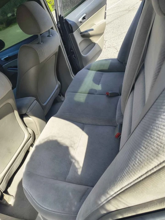 2011 Honda Civic 8th Gen - Image 4 of 10