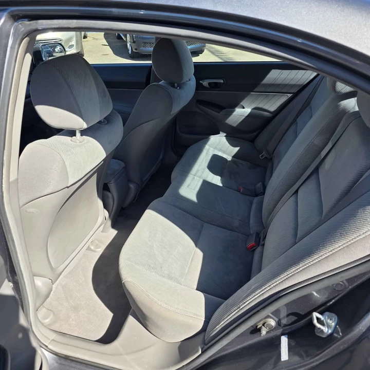 2011 Honda Civic 8th Gen - Image 10 of 15