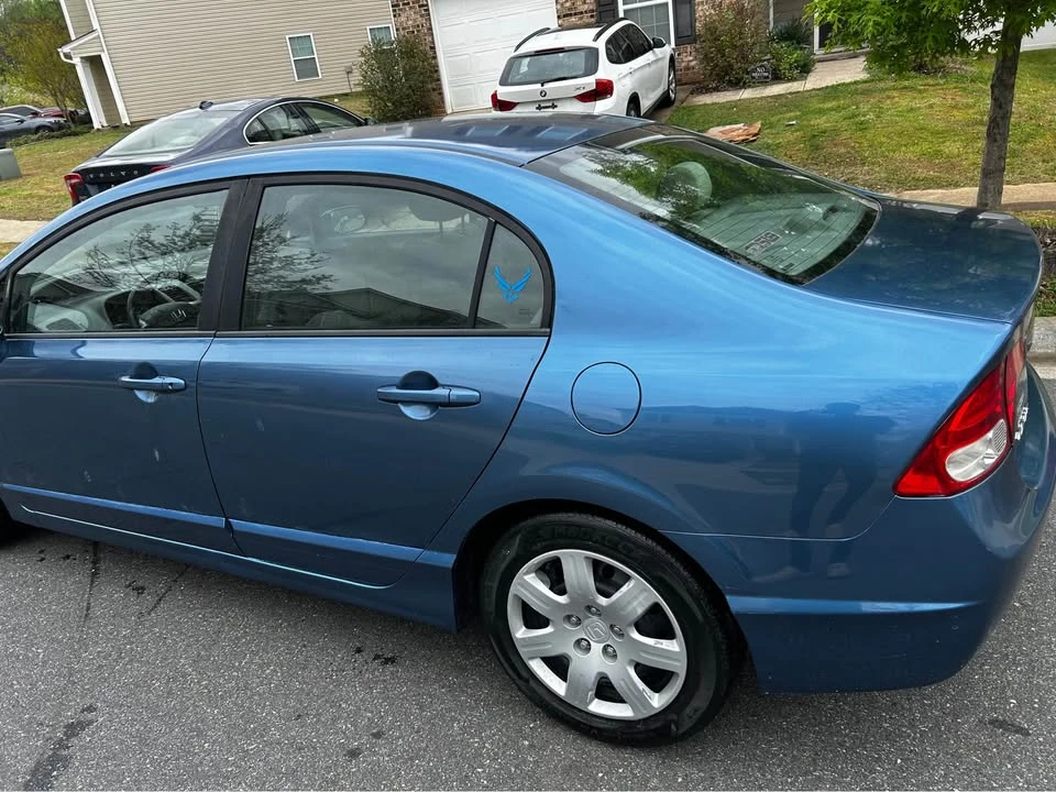 2011 Honda Civic 8th Gen - Image 16 of 18