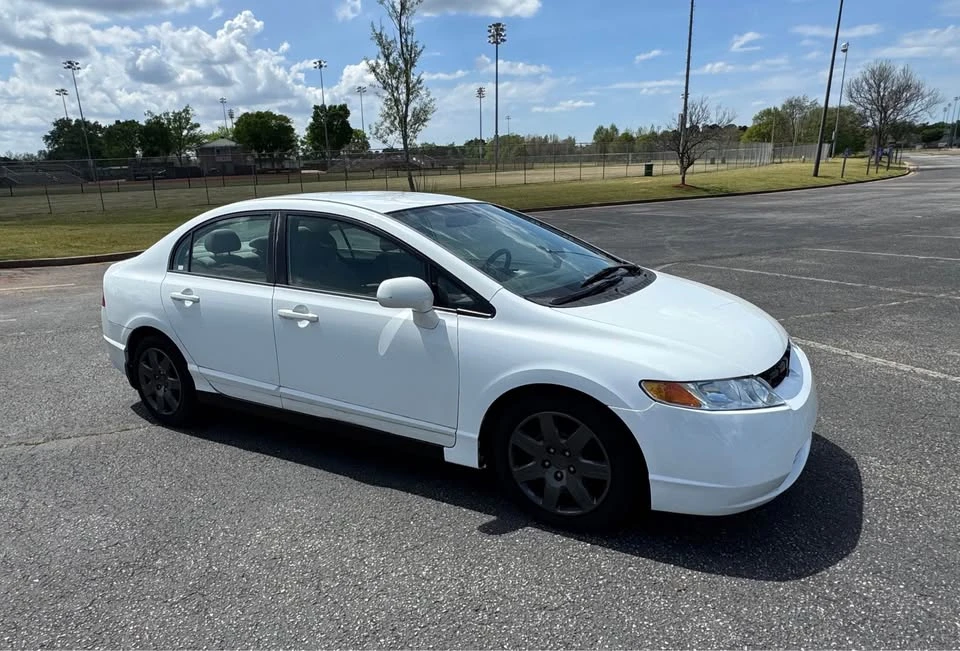 2011 Honda Civic 8th Gen - Image 4 of 14