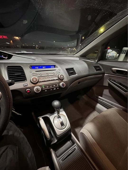 2011 Honda Civic 8th Gen - Image 7 of 14