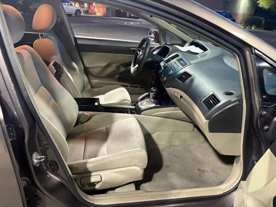 2011 Honda Civic 8th Gen - Image 10 of 16