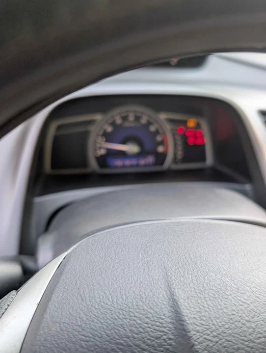 2011 Honda Civic 8th Gen - Image 5 of 7