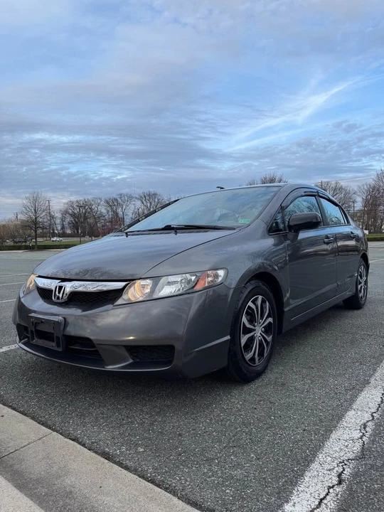 2011 Honda Civic 8th Gen - Image 4 of 10
