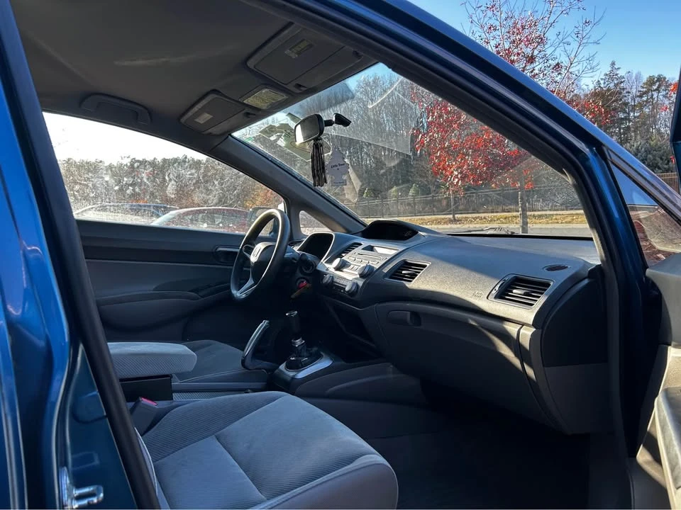 2011 Honda Civic 8th Gen - Image 13 of 18