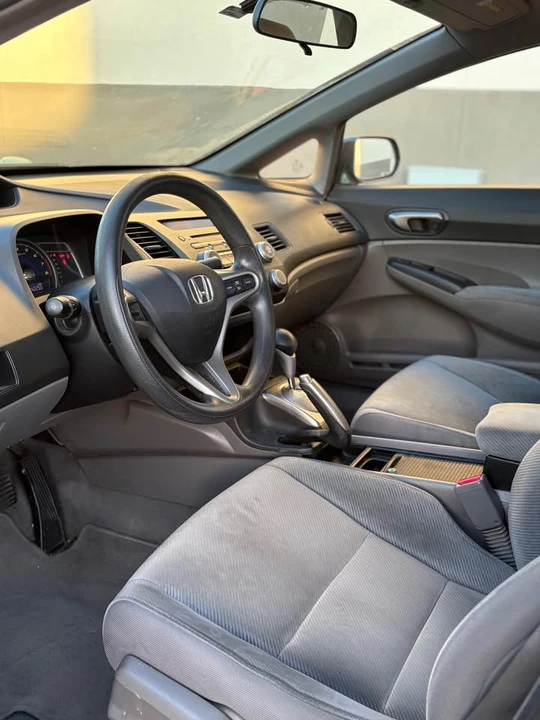 2011 Honda Civic 8th Gen - Image 10 of 19
