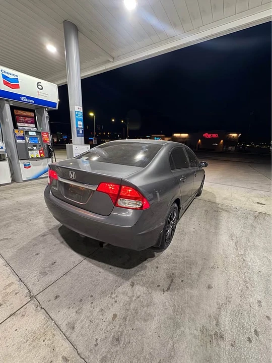 2011 Honda Civic 8th Gen - Image 9 of 14