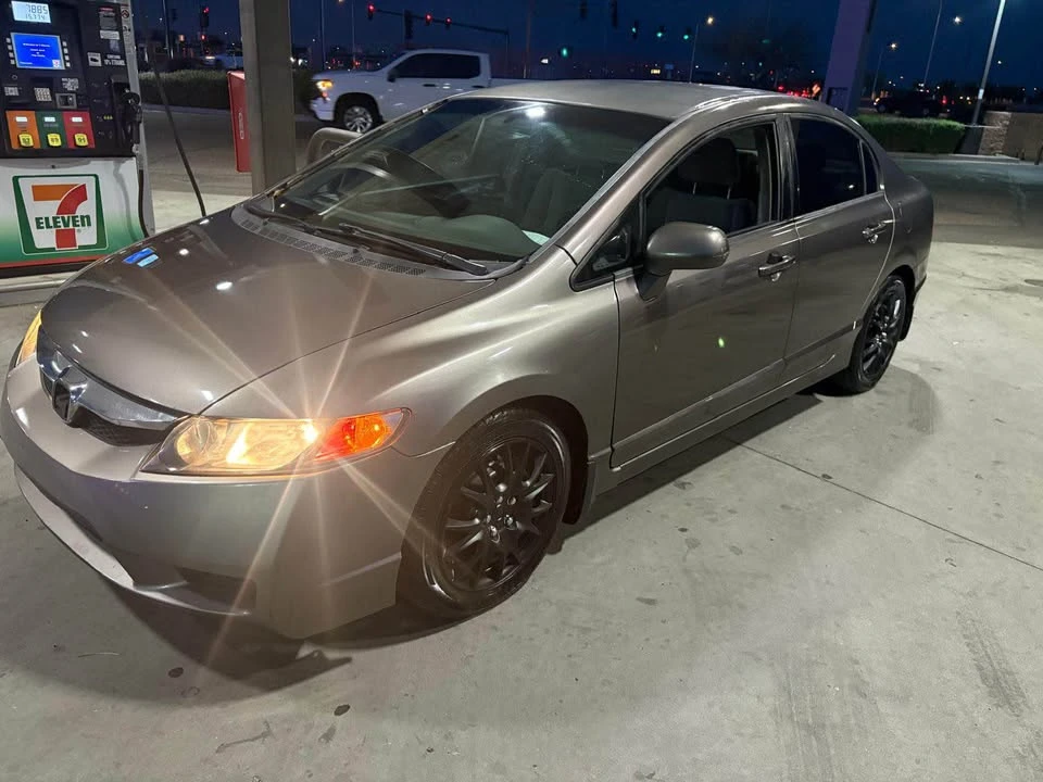 2011 Honda Civic 8th Gen - Image 5 of 16