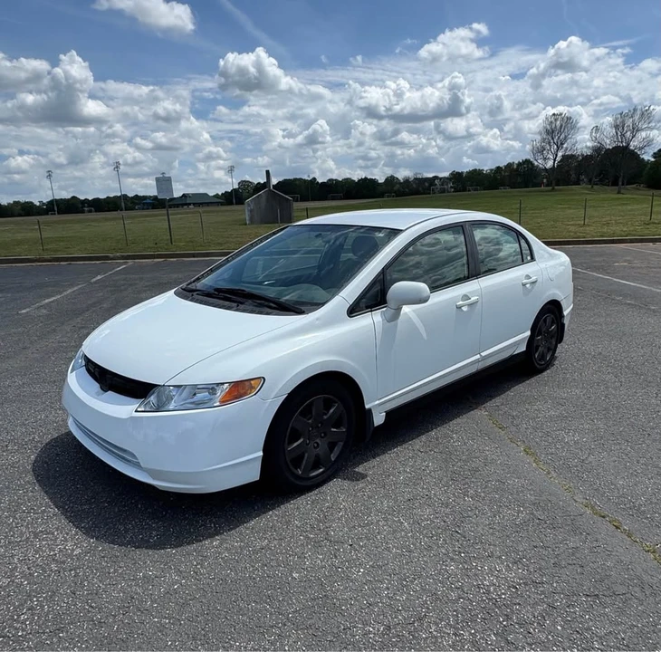 2011 Honda Civic 8th Gen - Image 2 of 14