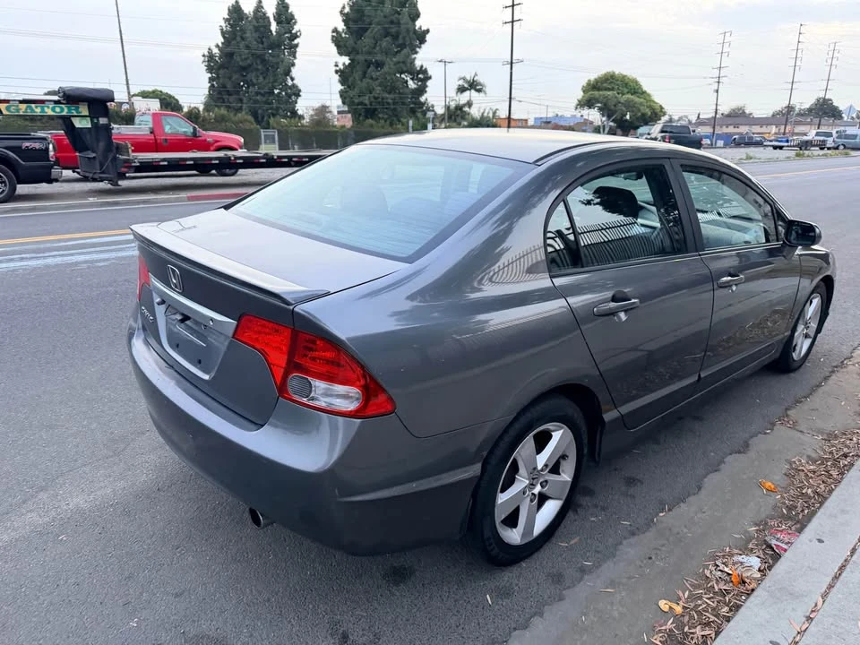 2011 Honda Civic 8th Gen - Image 2 of 17