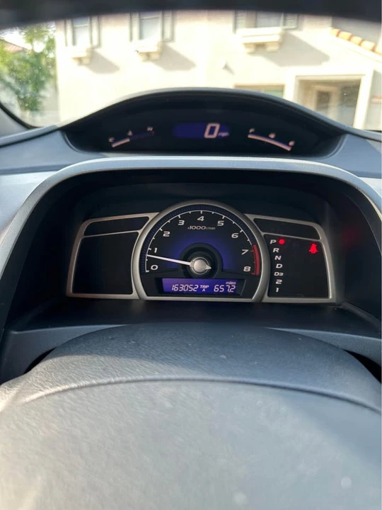 2011 Honda Civic 8th Gen - Image 2 of 12