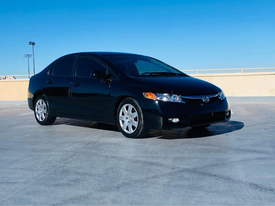 2011 Honda Civic 8th Gen - Image 4 of 4