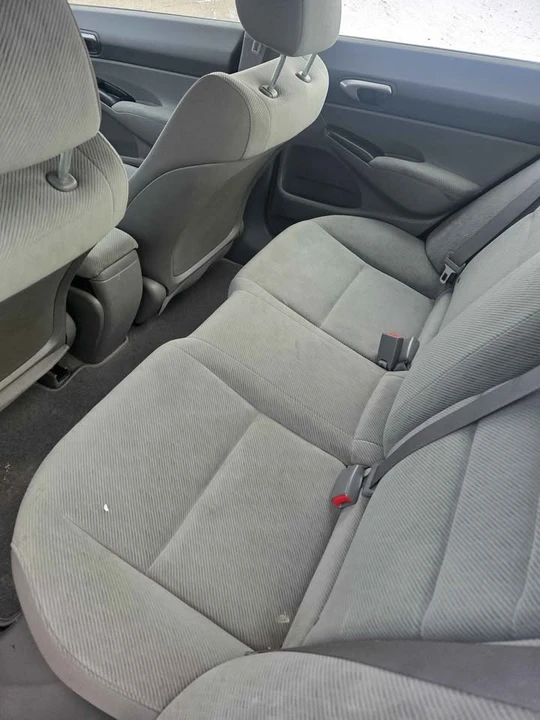 2011 Honda Civic 8th Gen - Image 5 of 16