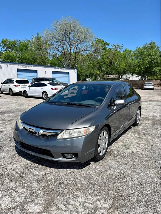 2011 Honda Civic 8th Gen - Image 2 of 14