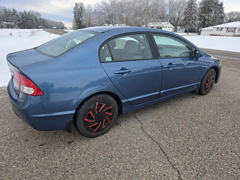 2011 Honda Civic 8th Gen - Image 10 of 16