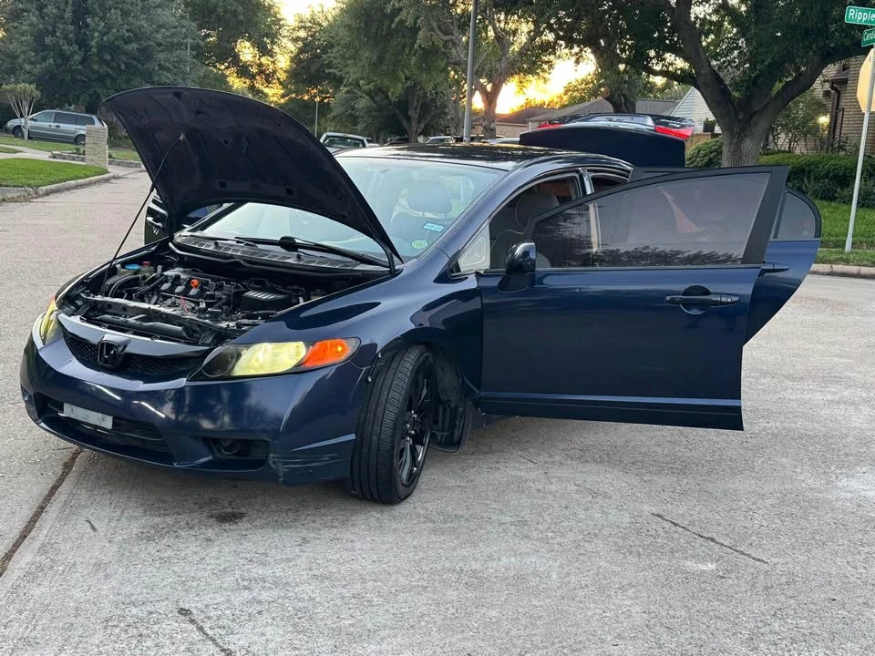 2011 Honda Civic 8th Gen - Image 7 of 12