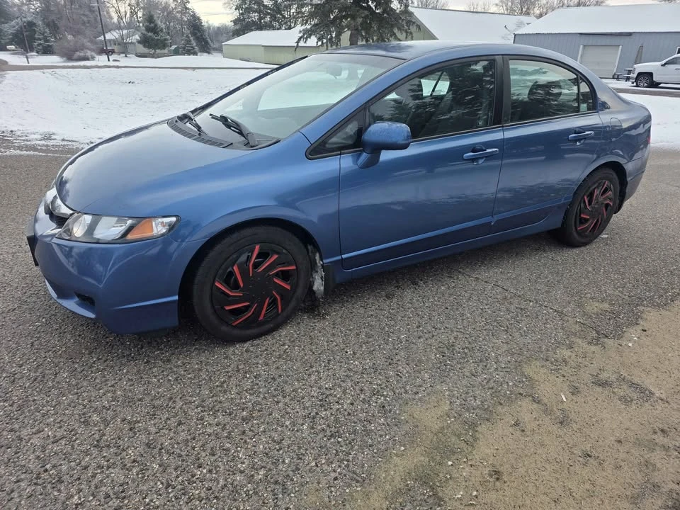 2011 Honda Civic 8th Gen - Image 13 of 16