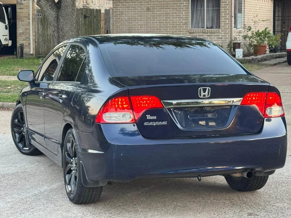 2011 Honda Civic 8th Gen - Image 6 of 12