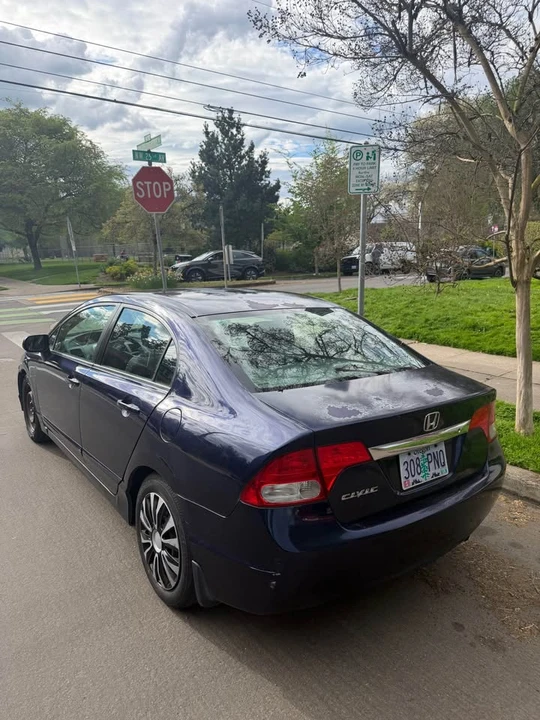 2011 Honda Civic 8th Gen - Image 9 of 11