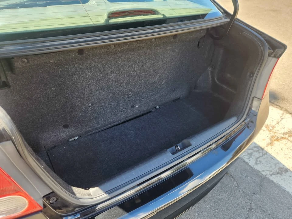 2011 Honda Civic 8th Gen - Image 10 of 10