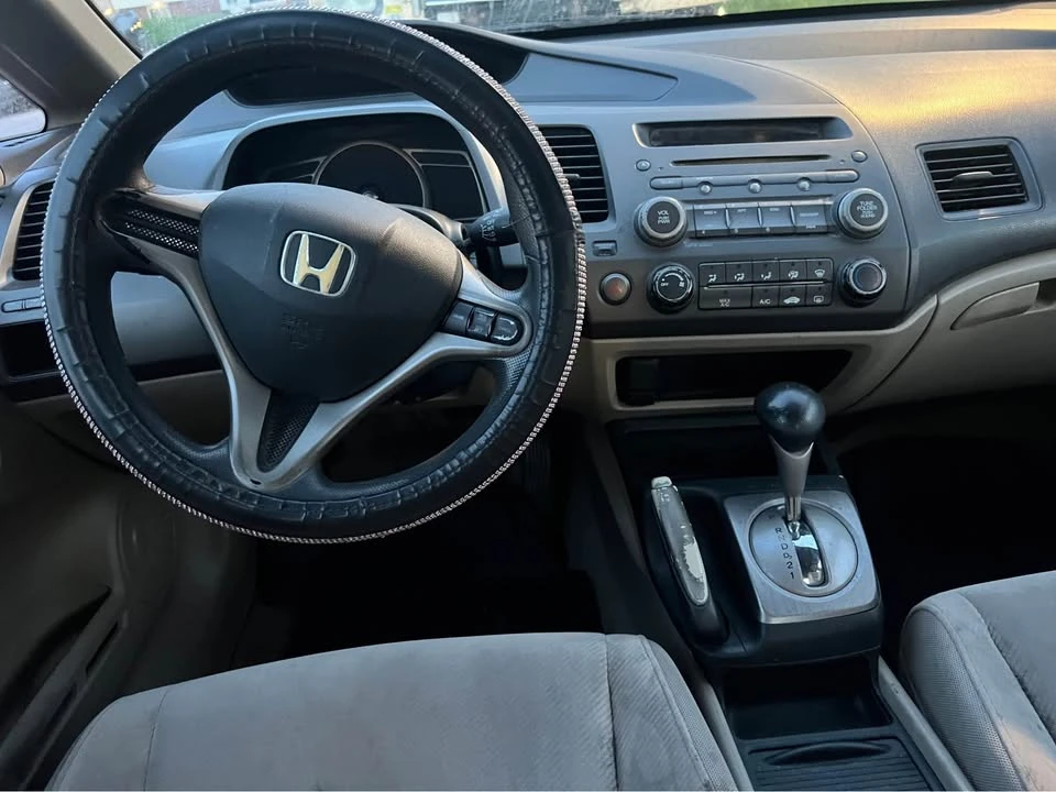 2011 Honda Civic 8th Gen - Image 6 of 10