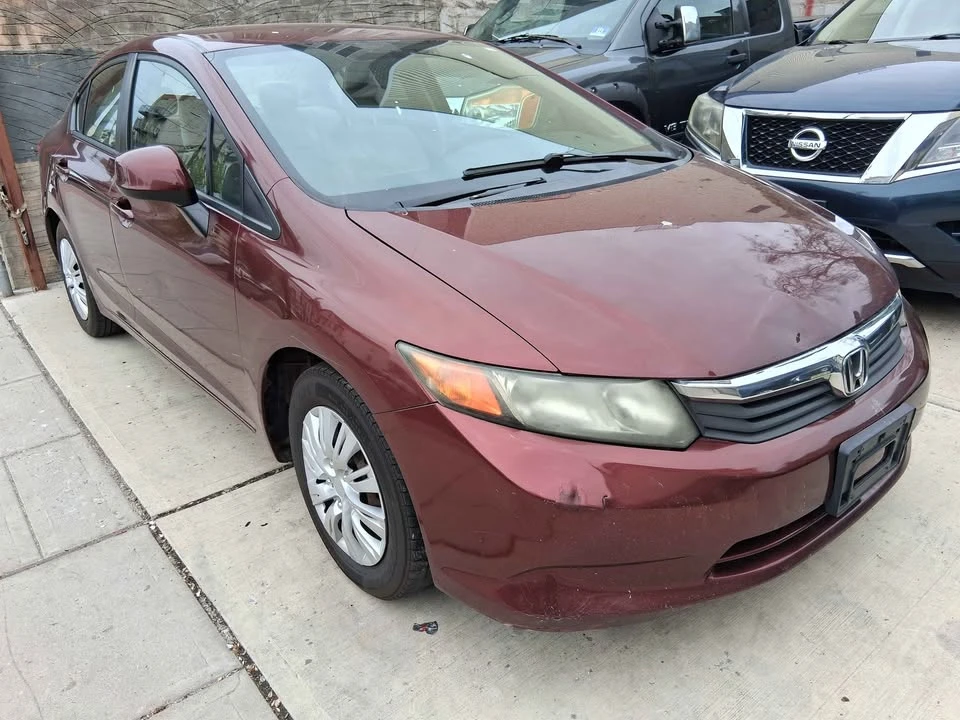 2011 Honda Civic 8th Gen - Image 5 of 6