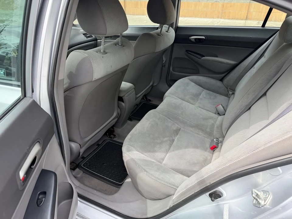 2011 Honda Civic 8th Gen - Image 7 of 8