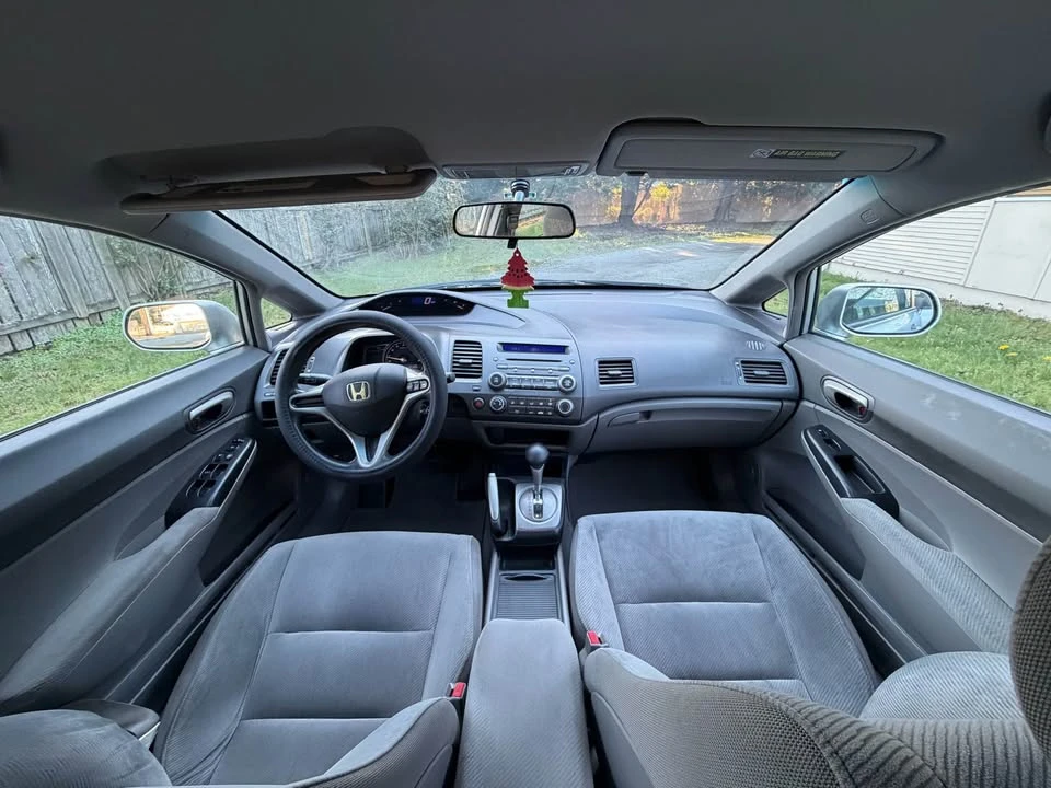 2011 Honda Civic 8th Gen - Image 7 of 12