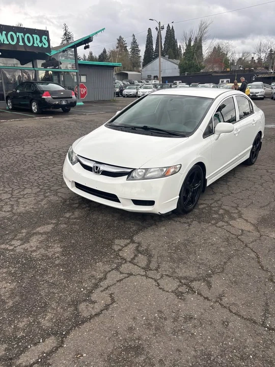 2011 Honda Civic 8th Gen - Image 2 of 12