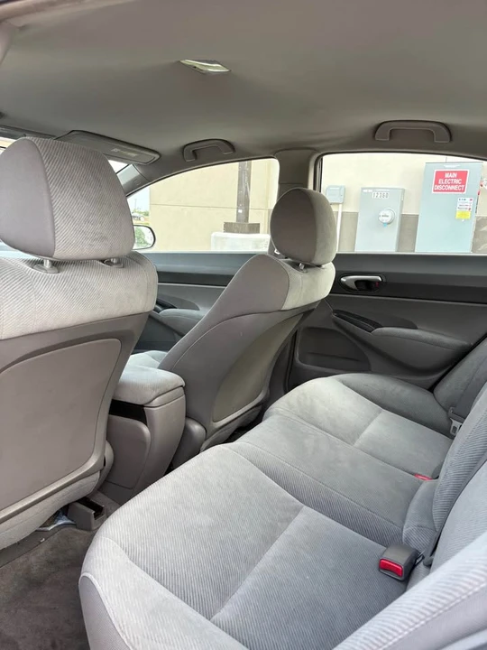 2011 Honda Civic 8th Gen - Image 10 of 17