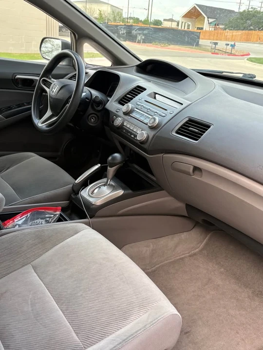 2011 Honda Civic 8th Gen - Image 14 of 17