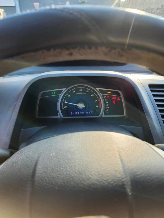 2011 Honda Civic 8th Gen - Image 8 of 8