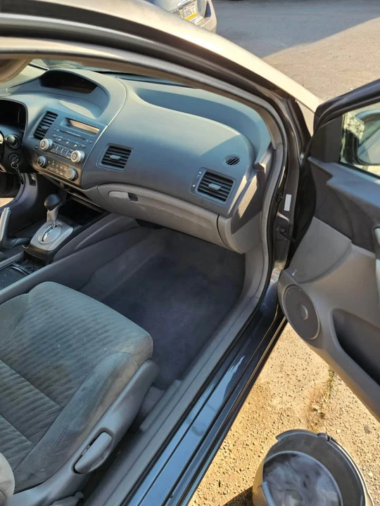 2011 Honda Civic 8th Gen - Image 7 of 8