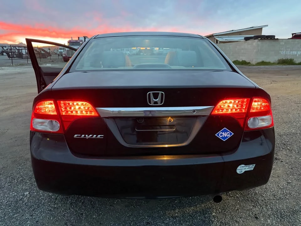 2011 Honda Civic 8th Gen - Image 5 of 13