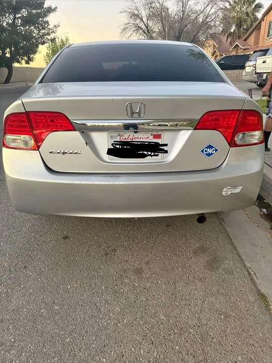 2011 Honda Civic 8th Gen - Image 2 of 13