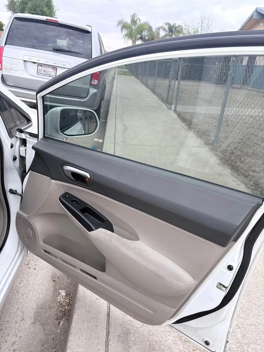 2011 Honda Civic 8th Gen - Image 12 of 15