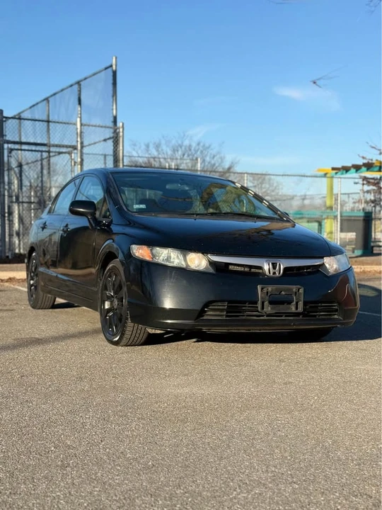 2011 Honda Civic 8th Gen - Image 2 of 16