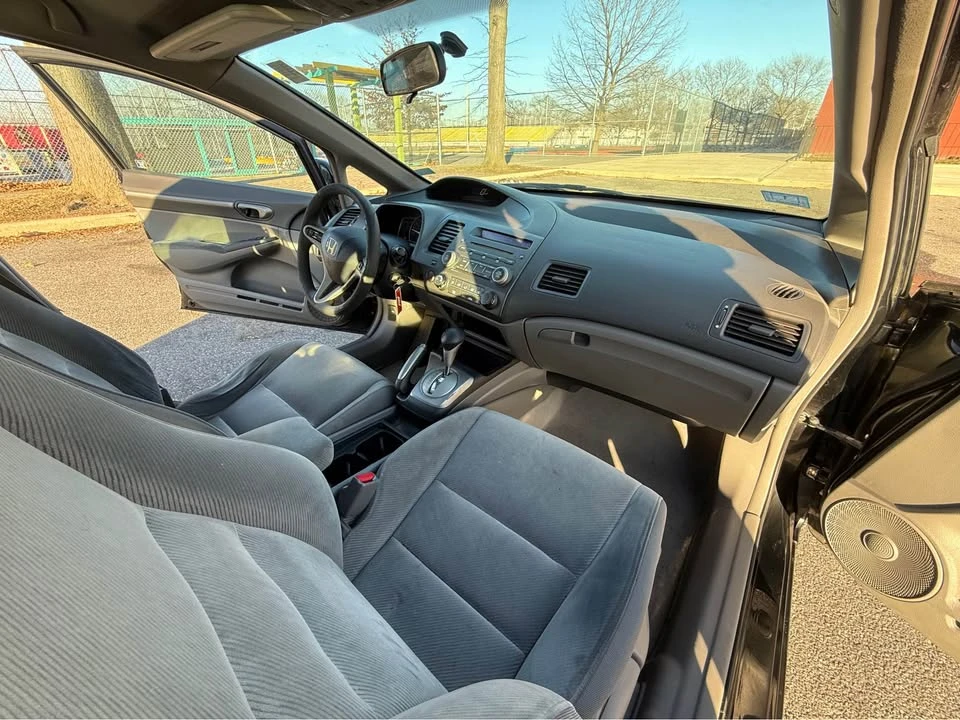 2011 Honda Civic 8th Gen - Image 13 of 16