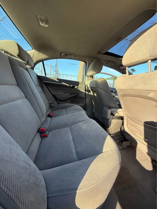 2011 Honda Civic 8th Gen - Image 11 of 16