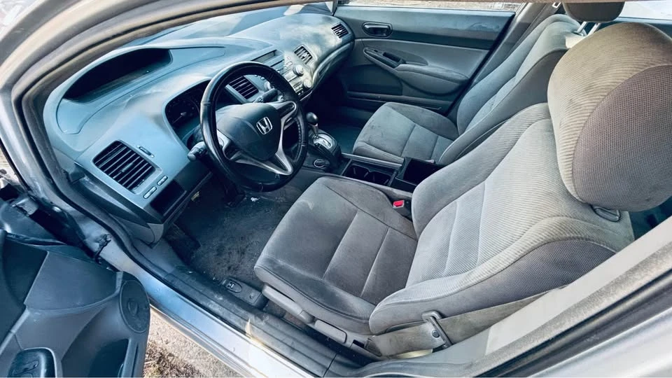 2011 Honda Civic 8th Gen - Image 3 of 7