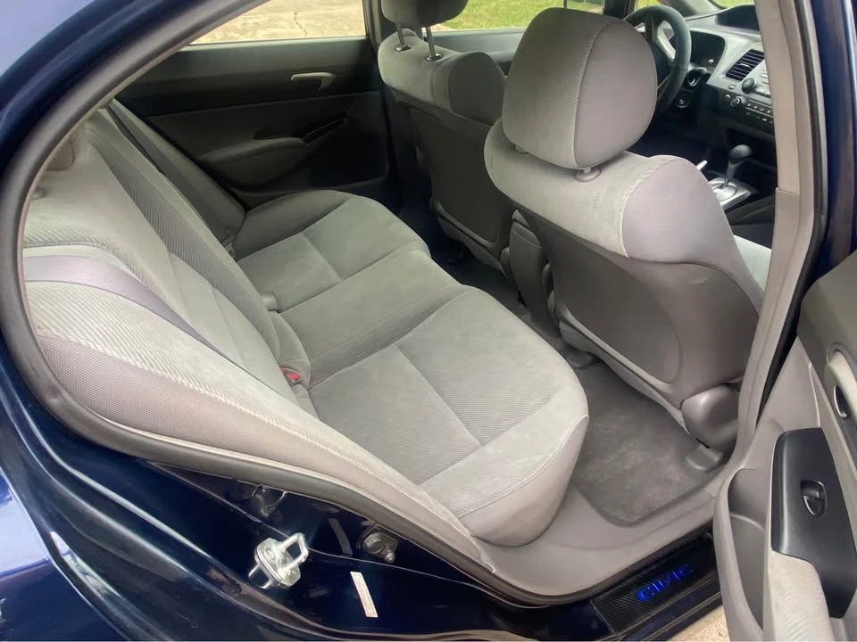 2011 Honda Civic 8th Gen - Image 8 of 11