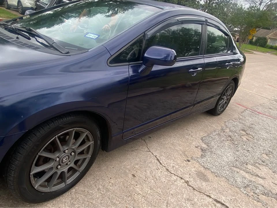2011 Honda Civic 8th Gen - Image 6 of 11