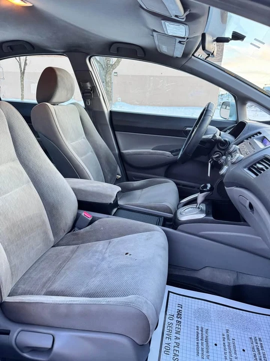 2011 Honda Civic 8th Gen - Image 7 of 14