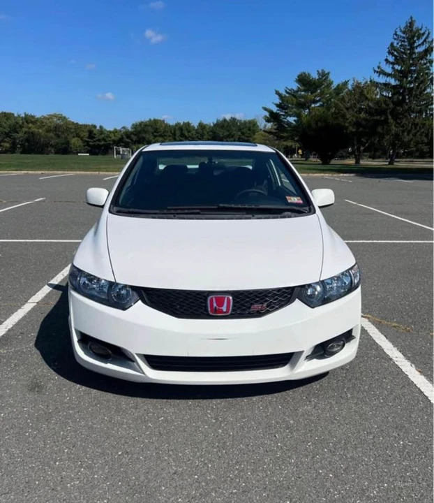 2011 Honda Civic Si 8th Gen - Image 3 of 8