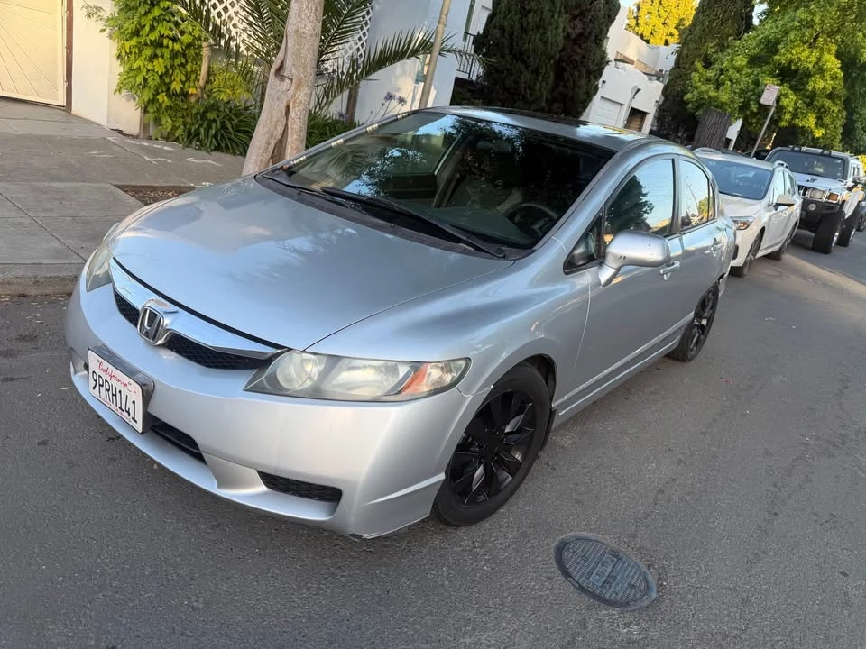 2011 Honda Civic 8th Gen - Image 14 of 18