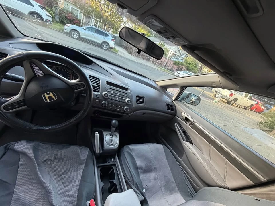 2011 Honda Civic 8th Gen - Image 15 of 18