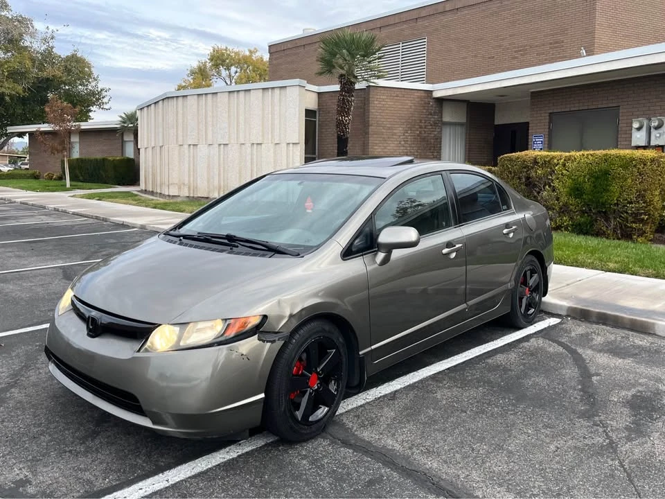 2011 Honda Civic 8th Gen - Image 3 of 7
