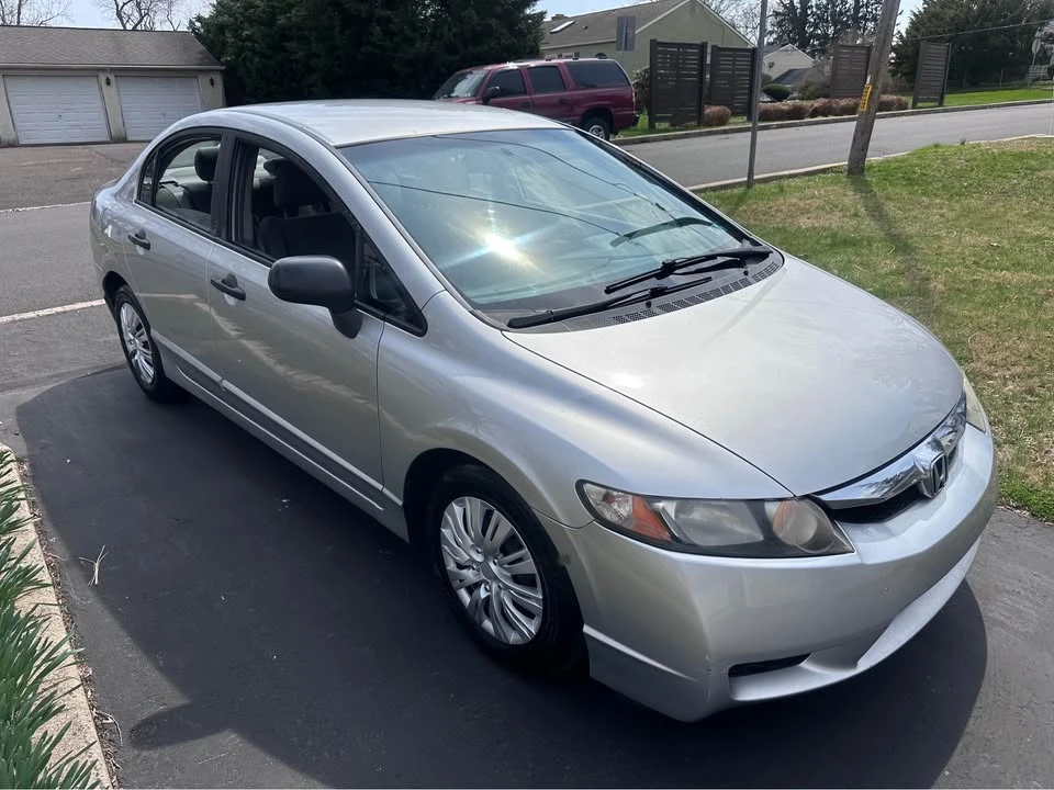 2011 Honda Civic 8th Gen - Image 5 of 14