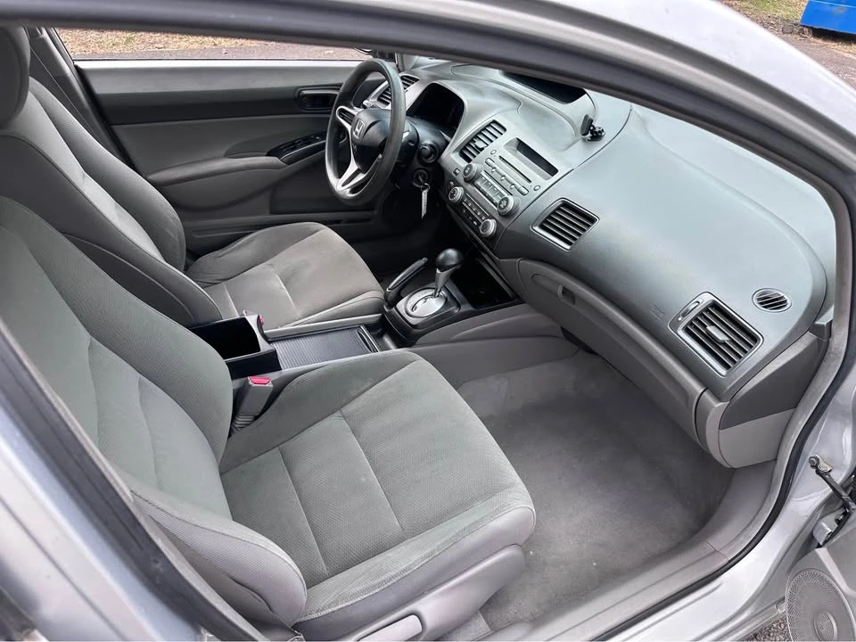 2011 Honda Civic 8th Gen - Image 12 of 14